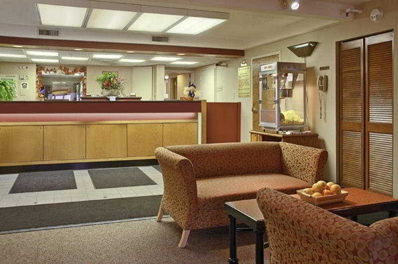 Days Inn By Wyndham Harrisburg North Interiér fotografie